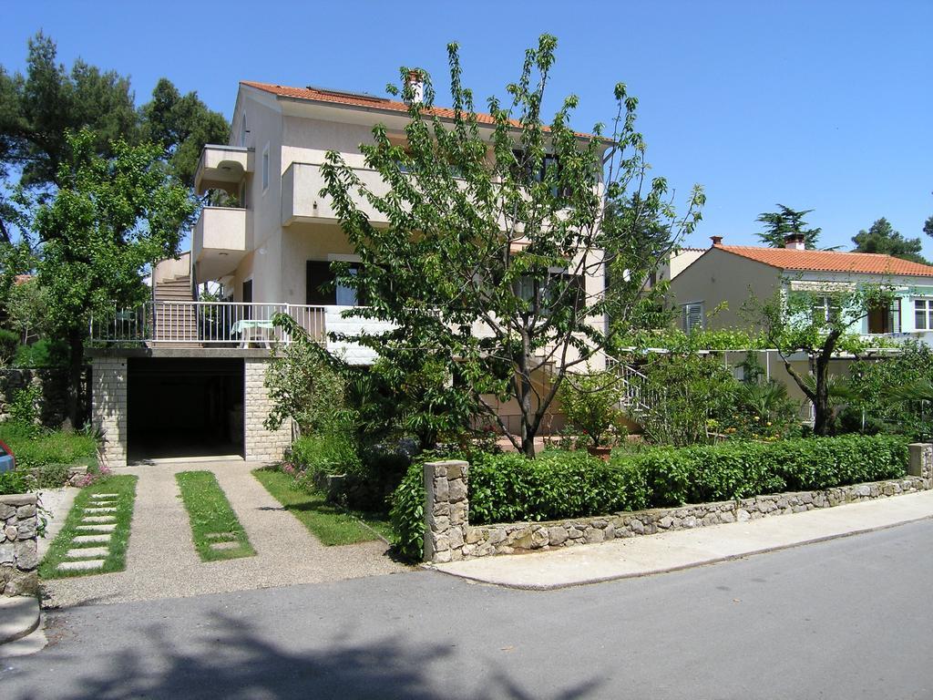 Apartments Ines Крк Экстерьер фото