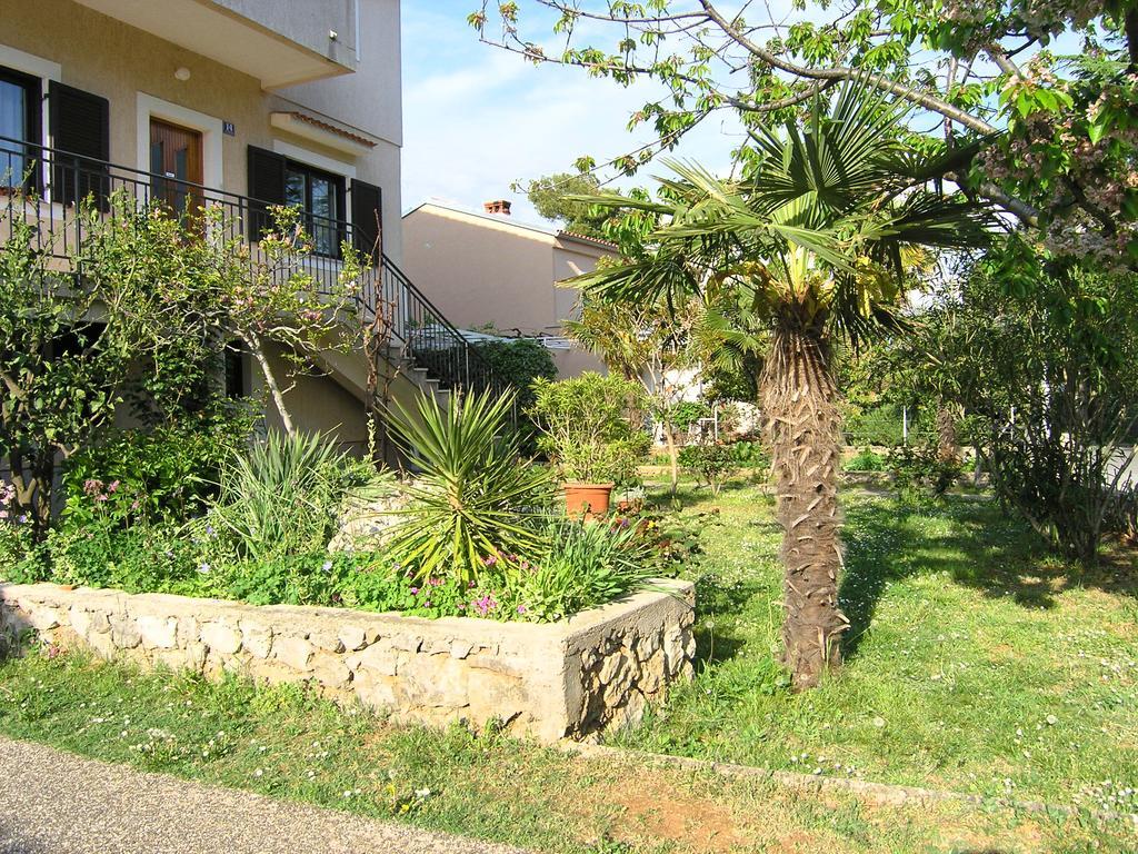 Apartments Ines Крк Экстерьер фото