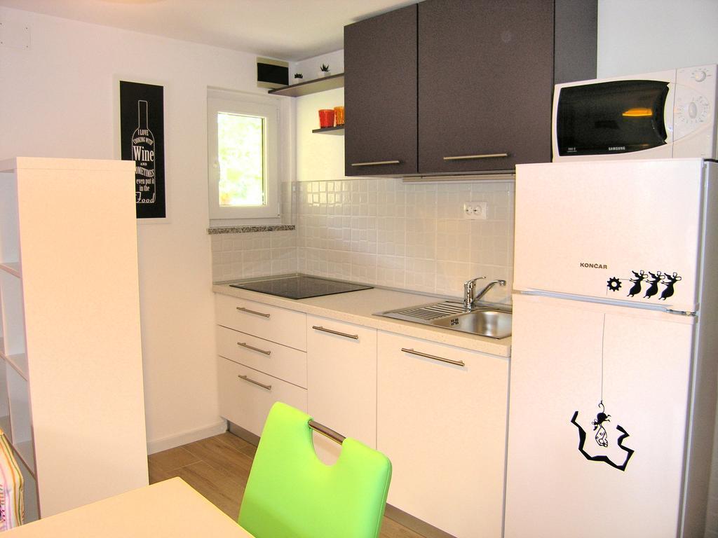 Apartments Ines Крк Экстерьер фото