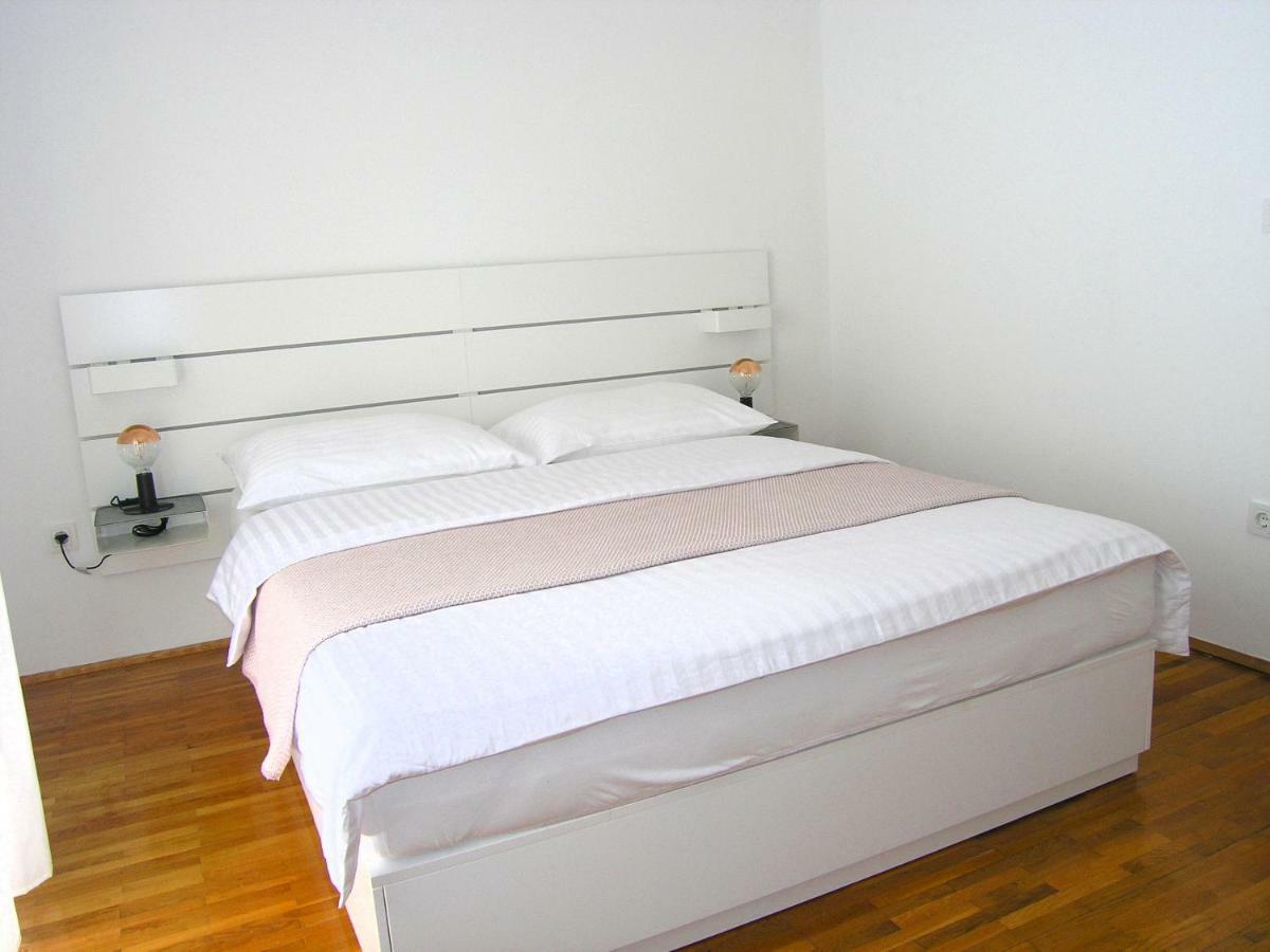 Apartments Ines Крк Экстерьер фото